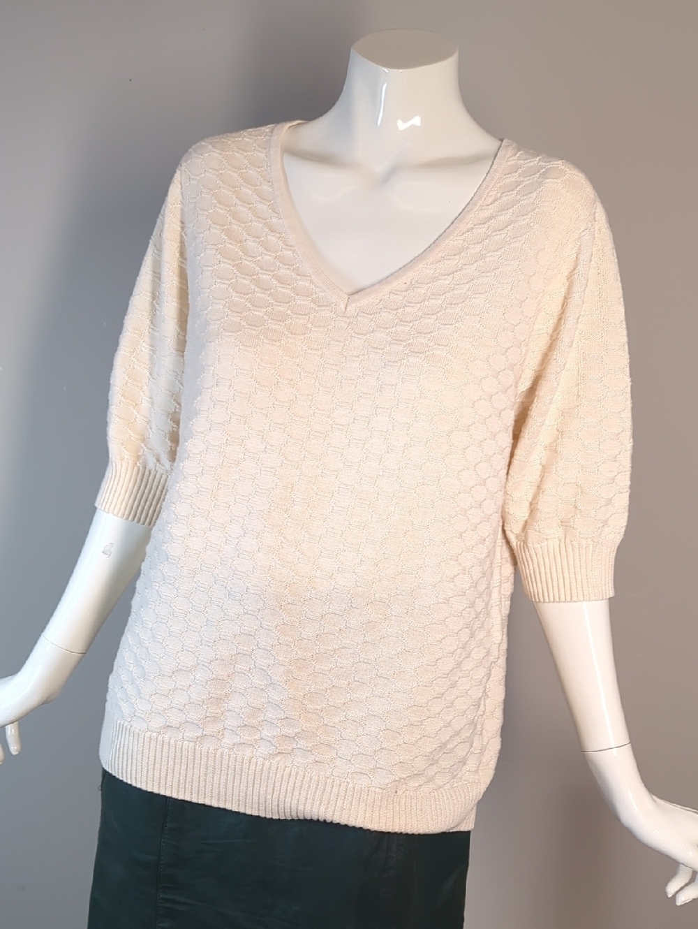 Ella Moss Cream Peach V-Neck Textured Short-Sleeve Sweater